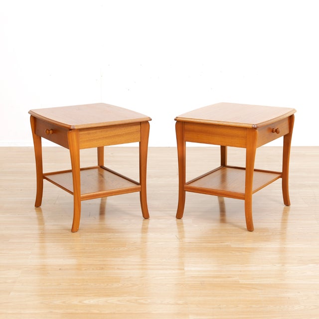 Brown Pair of Vintage Nightstands by Nathan Furniture, Attributed For Sale - Image 8 of 9
