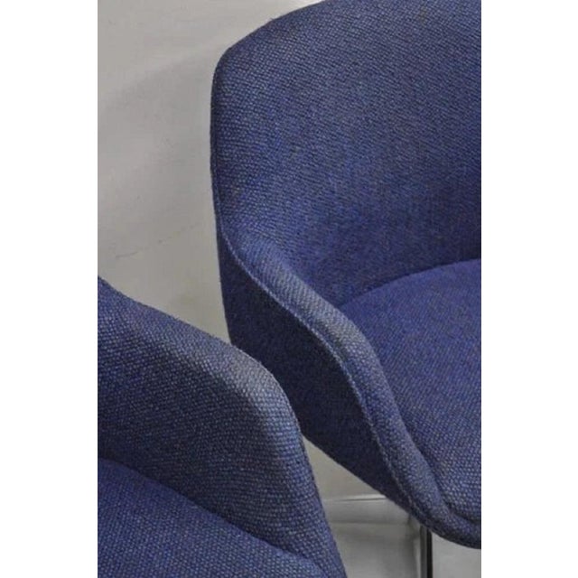 Metal Vintage Mid Century Modern Blue Upholstered Chrome Swivel Base Club Chair - Pair For Sale - Image 7 of 12