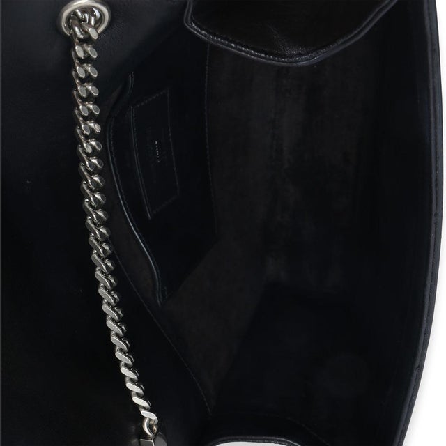 Black Smooth Calfskin Studded Heart Medium Kate Chain Bag For Sale - Image 9 of 9