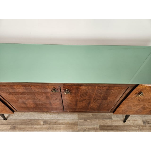 Mid-Century Modern Mid-Century Mahogany-Paneled Sideboard with Glass Top and Brass Handles, 1960 For Sale - Image 3 of 18