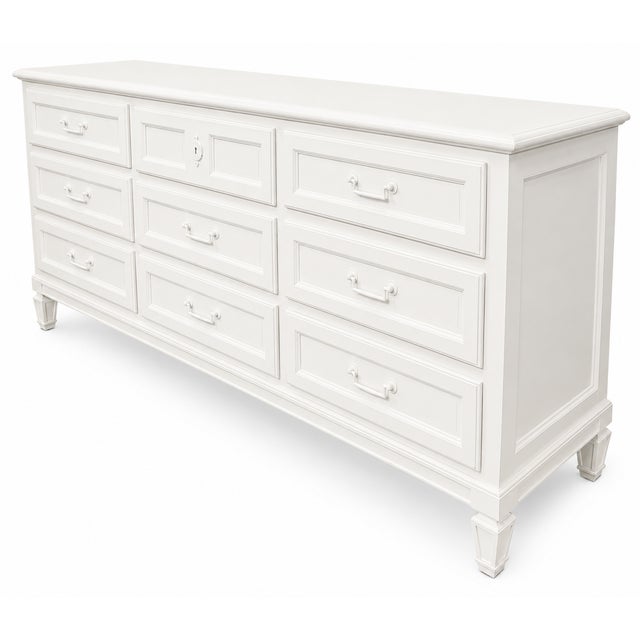 Mid-Century Modern Vintage Baker Furniture Nine-Drawer Dresser – Benjamin Moore Simply White Oc-117 For Sale - Image 3 of 8