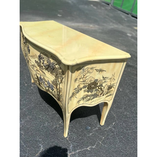 Chinoiserie 1960s Chinoiserie Hand Painted Cream and Grey Two Drawer Bombay Chest For Sale - Image 3 of 5