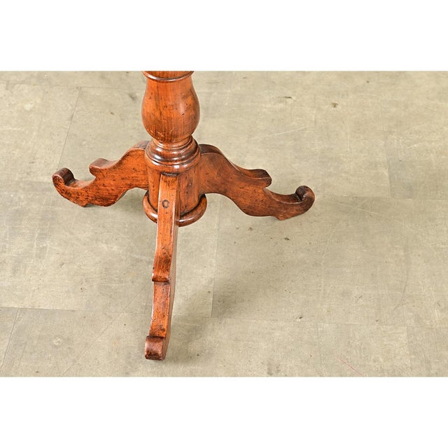 French 19th Century Walnut Pedestal Gueridon Table For Sale In Baton Rouge - Image 6 of 10