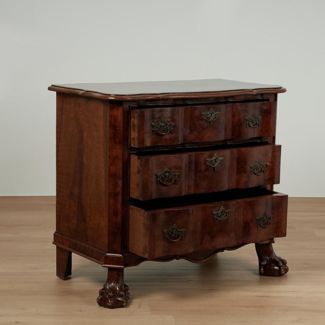 Mid 19th Century Antique Dutch Burled Wood Commode or Chest For Sale - Image 5 of 17