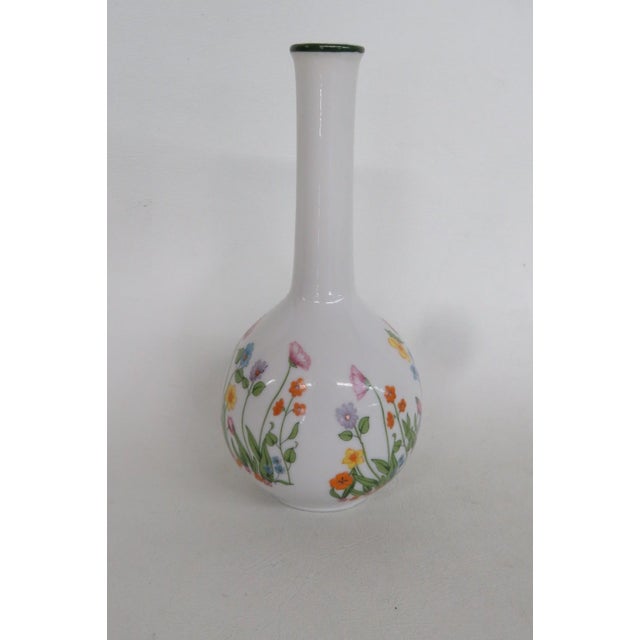 This highly charming Small Bud Vase is made out of ceramic. This beautiful vase has magnificent style; it features an...