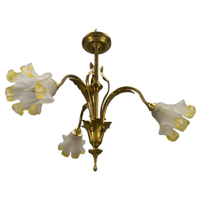 French Art Nouveau Brass and Glass 3-Light Iris-Shaped Chandelier, 1910s For Sale