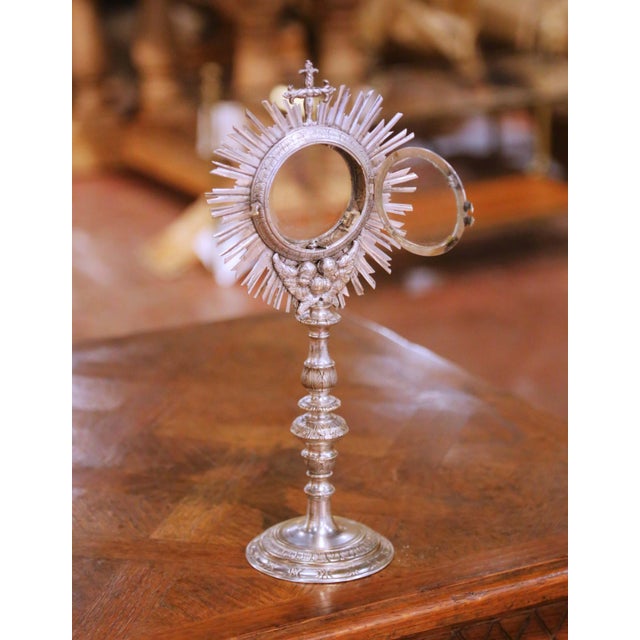 Metal 19th Century French Silvered Bronze Catholic Ostensoir Monstrance With Sunburst For Sale - Image 7 of 9