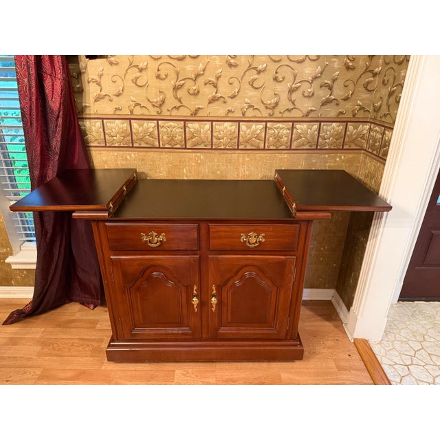 1980s Traditional Cherry Buffet Server For Sale - Image 4 of 9