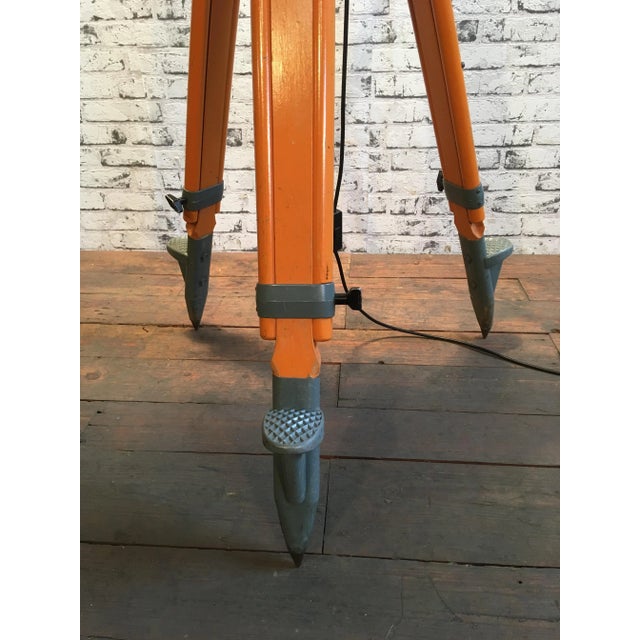 1950s Vintage Industrial Enameled Tripod Reflector Lamp, 1950s For Sale - Image 5 of 10