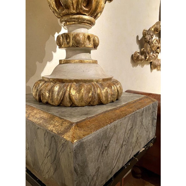 Italian Louis XIV Urn Lacquer and Gilt Vases, Set of 2 For Sale - Image 13 of 18