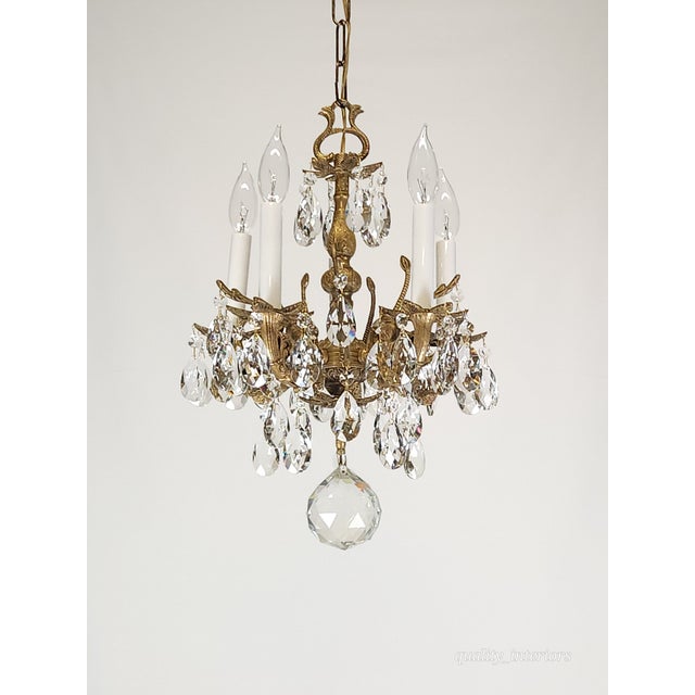 Antique 5 Light Sensational Shinning Swanky Brass Cut Lead Crystal Chandelier ~ Rewired ~ Restored ~ Rejuvenated ~ Ready to Hang ~ For Sale - Image 9 of 12