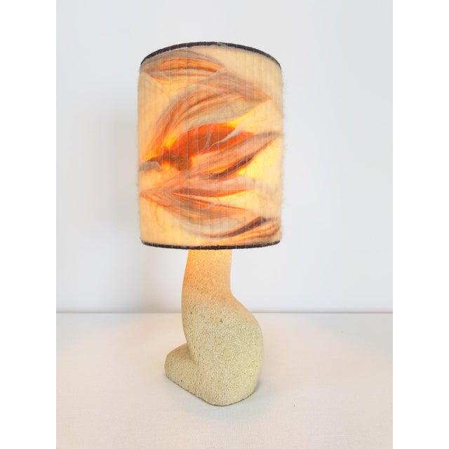 Arts & Crafts Style Brutalist Natural Stone Table Lamp, 1970s For Sale - Image 13 of 16