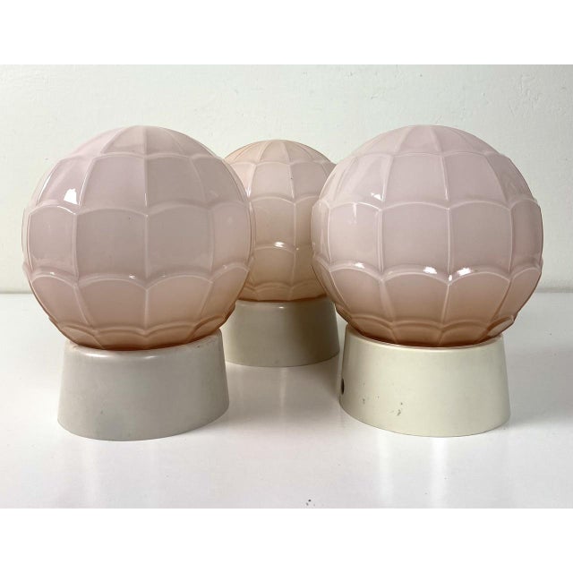 Thabur - exclusive Beautiful Art Deco ceiling lamp, soft-colored Pink, beautifully stylized! Around 1930, The Hague....