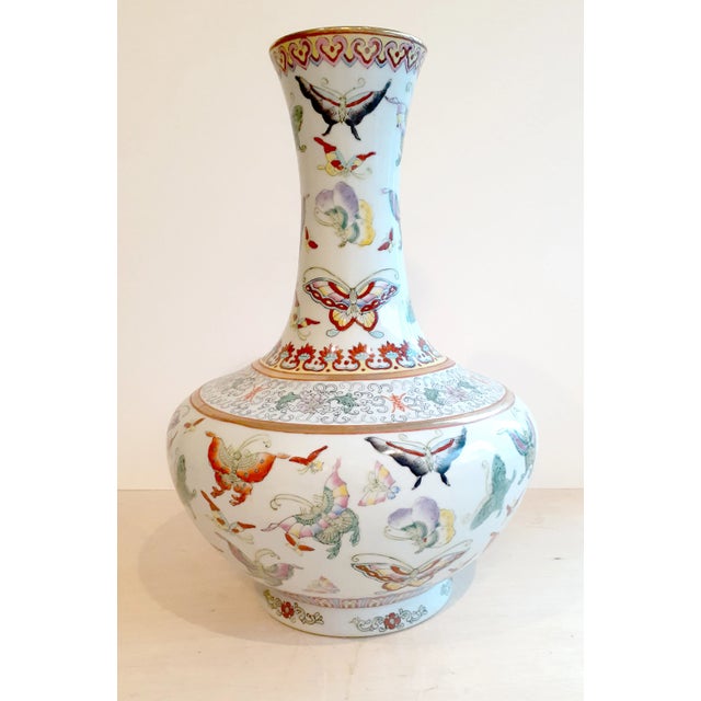 White Republic of China Era Chinese Porcelain Butterfly Changjingping For Sale - Image 8 of 8