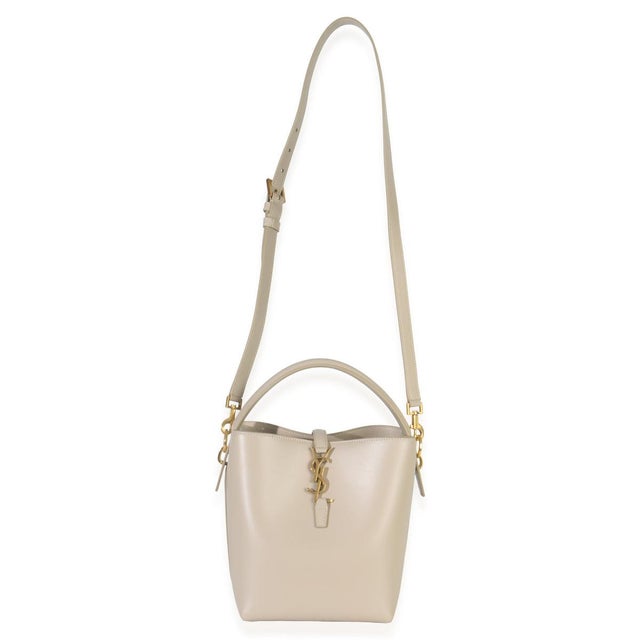 Beige Beige Calfskin Small Le 37 Bucket Bag For Sale - Image 8 of 9