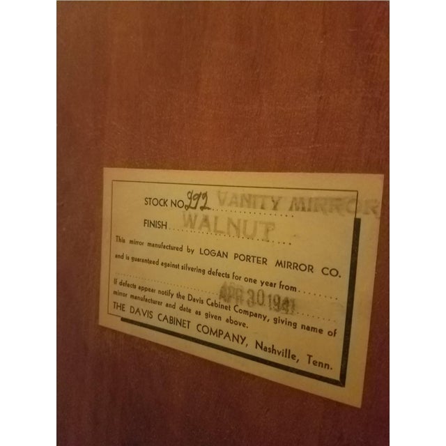 1940s Traditional Walnut Vanity Davis Cabinet Co. With Mirror For Sale - Image 10 of 13