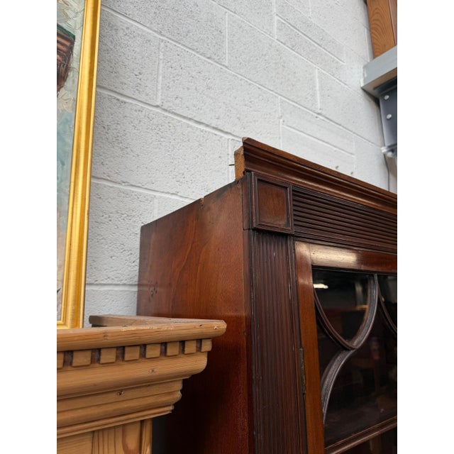 Antique Mahogany Bookcase with Secretaire, in Very Good conditions. Designed before 1890
