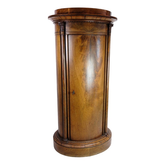 Oval Mahogany Pedestal Cabinet with Carvings, 1820s For Sale