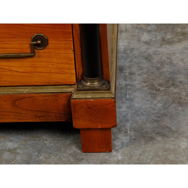 French 1930s Empire Style Walnut Commode with Grey Marble Top and Black Columns For Sale - Image 4 of 12