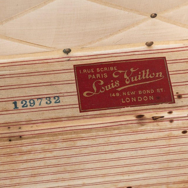 Antique Trunk in Woven Canvas from Louis Vuitton, 1890 For Sale - Image 14 of 18