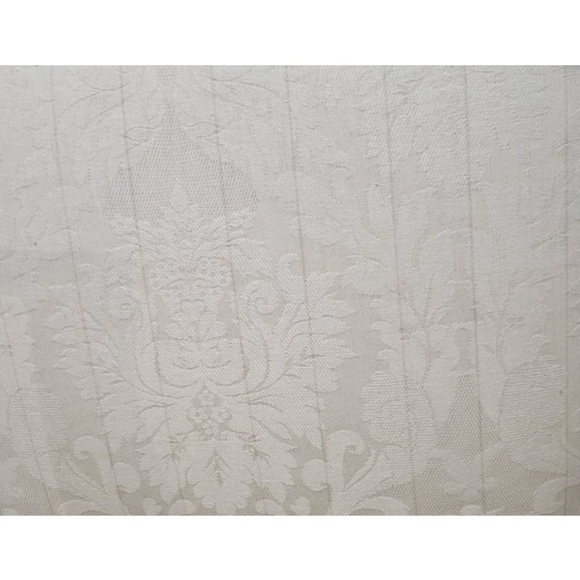 Set of 8 Late 20th Century Shield Back Federal Solid Mahogany Carved Dining Chairs Silk Damask Fabric For Sale - Image 10 of 10