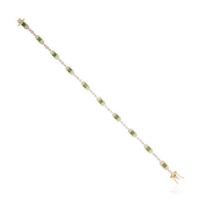 Early 21st Century Art Deco-Style 1.36Ct Emerald & 1.12Ct Diamond Link Bracelet in 14k Yellow Gold For Sale - Image 5 of 14