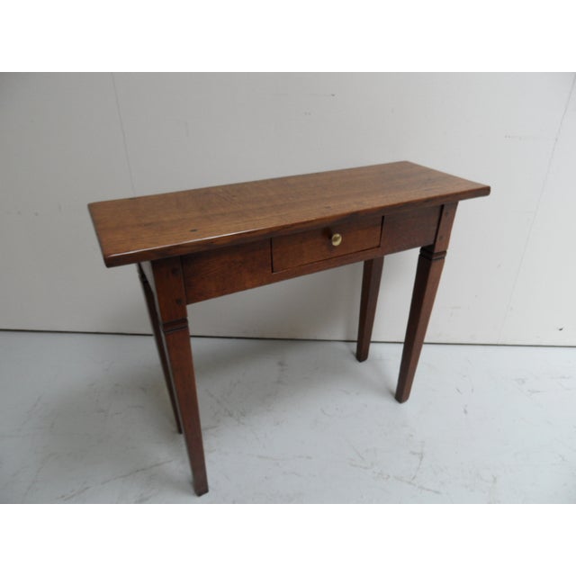 Antique Oak Side Table, 1890s, in Very Good conditions. Designed 1890 to 1919