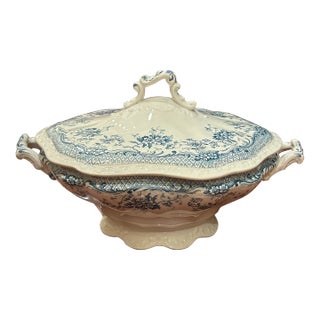 Vintage “Lyndon”Tureen Bowl j.h.w. & Sons Semi-Porcelain Hanley, England For Sale