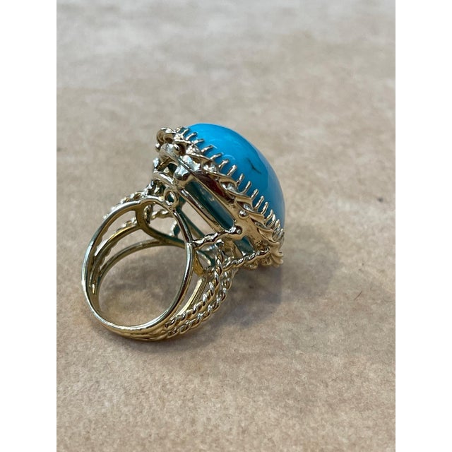 75 Ct Natural Oval Sleeping Beauty Turquoise Ring, 18 Kt Yellow Gold For Sale - Image 4 of 8