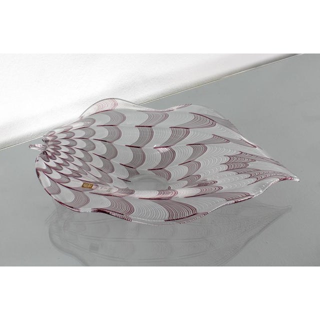Mid-Century Modern Leaf-Shaped Bowl in Blown Murano Glass by L. Zanetti, 1970s For Sale - Image 3 of 12
