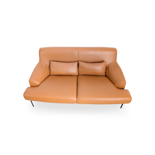 Two-seater designer sofa from the premium Italian manufacturer Tacchini. Known as the "Montevideo" model, this piece of...