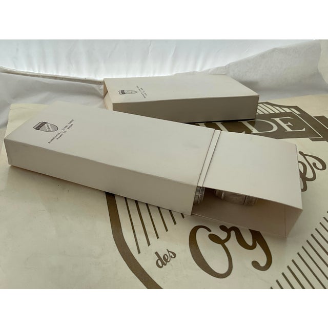 Ref # FD 2420/4 Individual Salt Shakers “Entertain your Family & Guest in Style” Item Description : Set of 4 Individual...