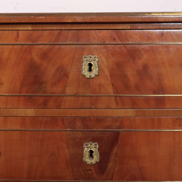 19th Century Italian Mahogany Commode For Sale - Image 6 of 15