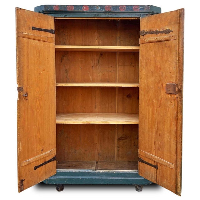 Blue Early 19th Century Blue Floral Painted Cupboard For Sale - Image 8 of 18