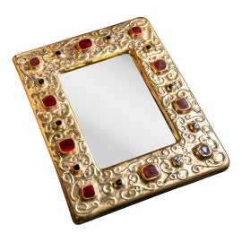 Example of Byzantine Mirrors