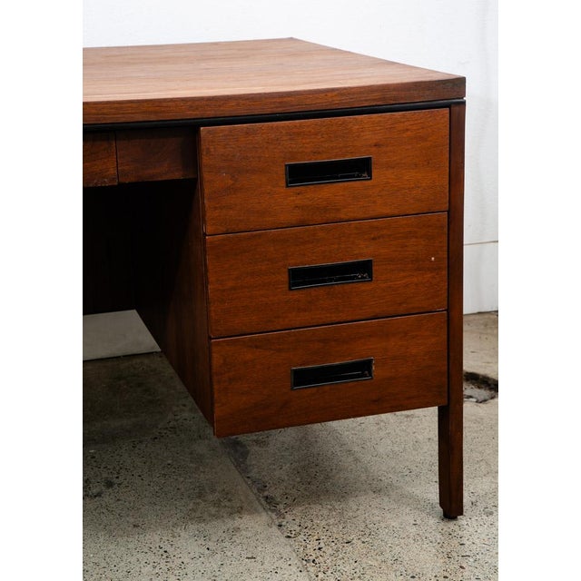 Wood 1960s Mid Century Modern Desk Executive 6 Drawer Walnut Solid Steelcase Wood Floating For Sale - Image 7 of 12