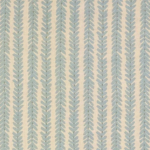 Sample - Schumacher X Veere Grenney Woodperry Fabric in Blue For Sale