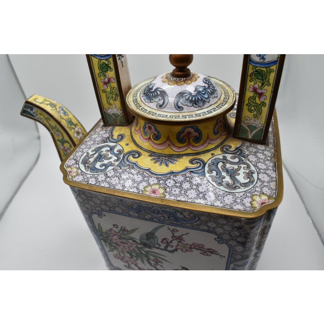 Chinese 18th Century Chinese Canton Enameled Square Teapot For Sale - Image 3 of 15