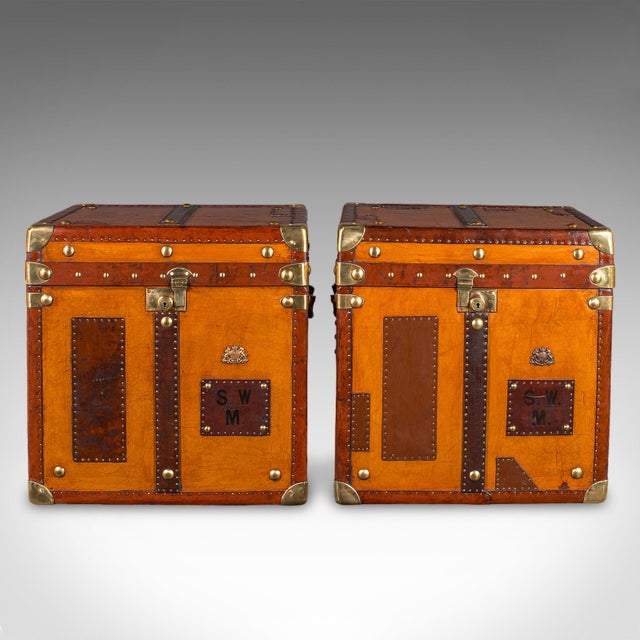 Metal Pair of Late Vintage Luggage Cases, English Leather, Trunk, Nightstand, Campaign For Sale - Image 7 of 12