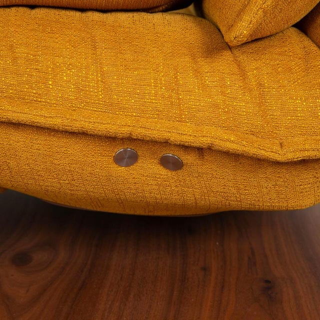 Textile Yellow Gold Fabric Free Motion Edit 2 Lounger Electric Function from Koinor For Sale - Image 7 of 16