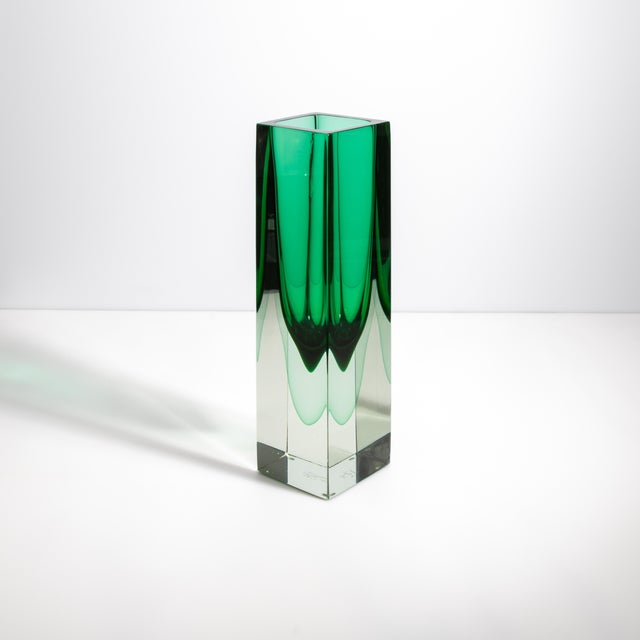 Modern Hand Blown Murano Vase With Square Base in Emerald Green For Sale - Image 3 of 9