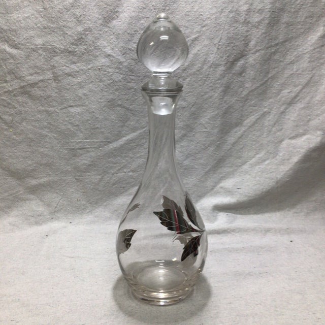 1970s Vintage Etched a Silver Leaf Brandy/Port Decanter With 4 Ombré Brandy Glasses-Set of 5 For Sale - Image 5 of 12