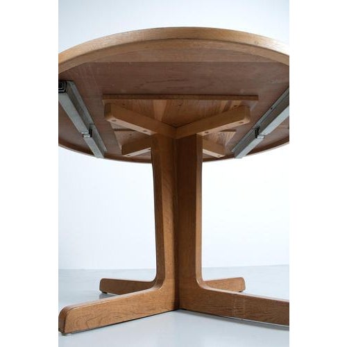 Danish Extendable Table in Oak For Sale - Image 9 of 14