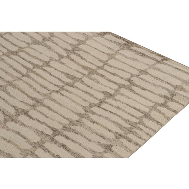 2010s Rug & Kilim’s Modern Rug in Gray With White Geometric Patterns For Sale - Image 5 of 8