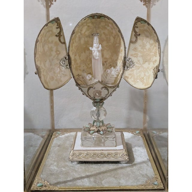 Victorian Fabergé-Style Vintage Devotional Goose Egg With Madonna & Child in Glass Display Case For Sale - Image 3 of 8