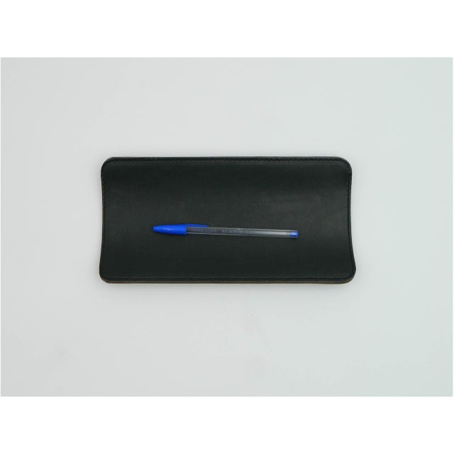 Modern Tray in Black Core Leather by Carl Auböck for Werkstätte Carl Auböck For Sale - Image 3 of 9