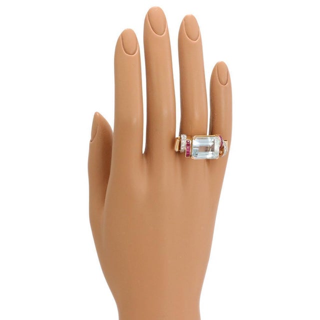 Retro 12.60ct Aquamarine Ruby Diamond 18k Rose Gold Fancy Ring For Sale - Image 4 of 4