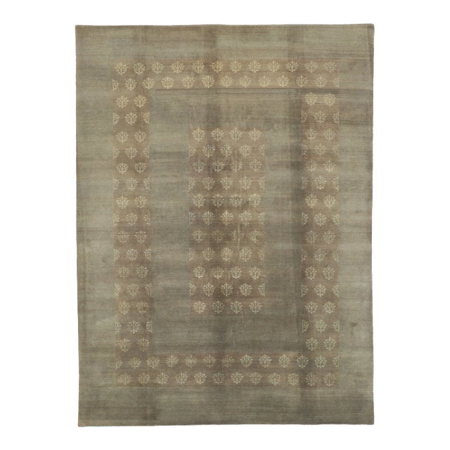 Vintage Earth-Tone Transitional Rug - 07'06 X 10'00 For Sale