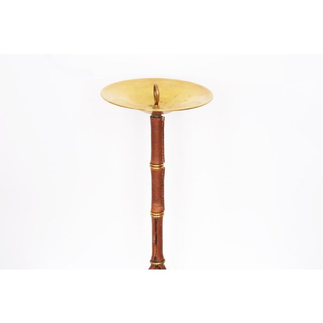 Round Smoking Table in Brown Leather and Gilt Metal attributed to Jacques Adnet, 20th Century For Sale - Image 3 of 15
