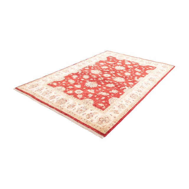 Middle Eastern Rug in Wool For Sale - Image 4 of 11